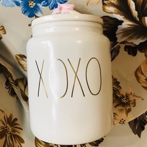 NEW Collection XOXO medium gold foil canister!